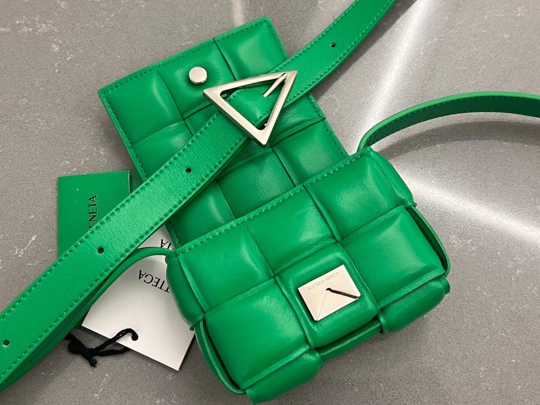 bo*te*ga Ve*ne*ta candy padded cassette bag in parakeet lambskin
