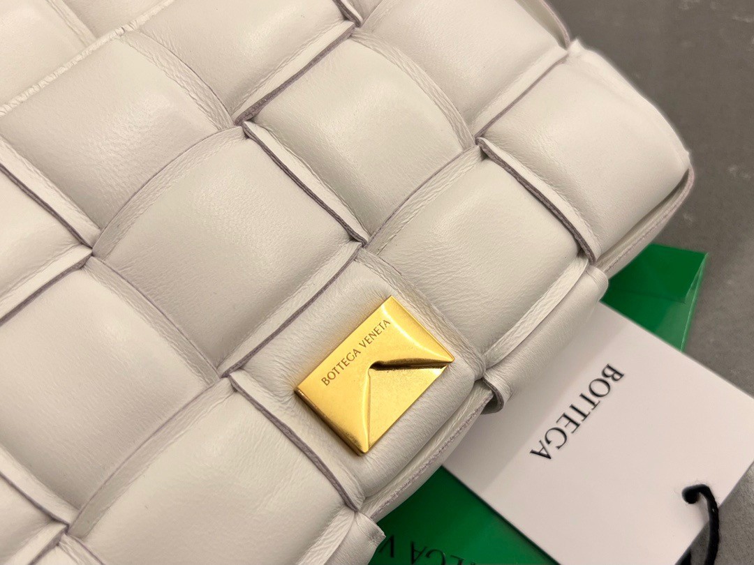 bo*te*ga Ve*ne*ta small padded cassette bag in white lambskin