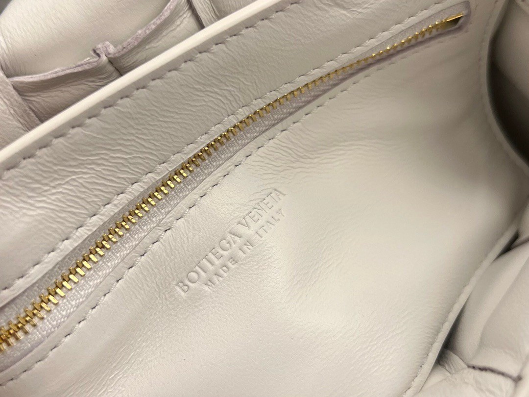 bo*te*ga Ve*ne*ta small padded cassette bag in white lambskin