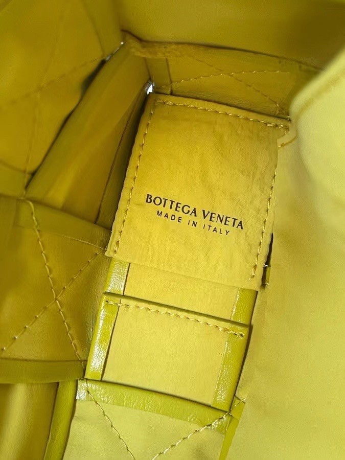 bo*te*ga Ve*ne*ta cassett bag in yellow wrinkled calfskin