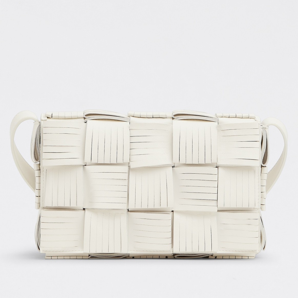 bo*te*ga Ve*ne*ta cassett fringed bag in white lambskin