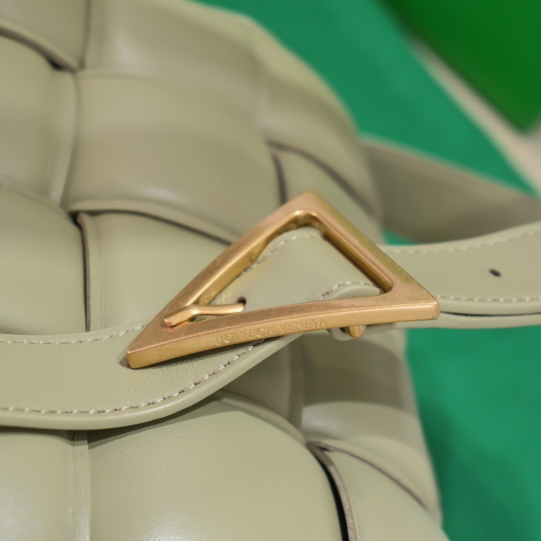 bo*te*ga Ve*ne*ta padded cassette bag in travertine lambskin