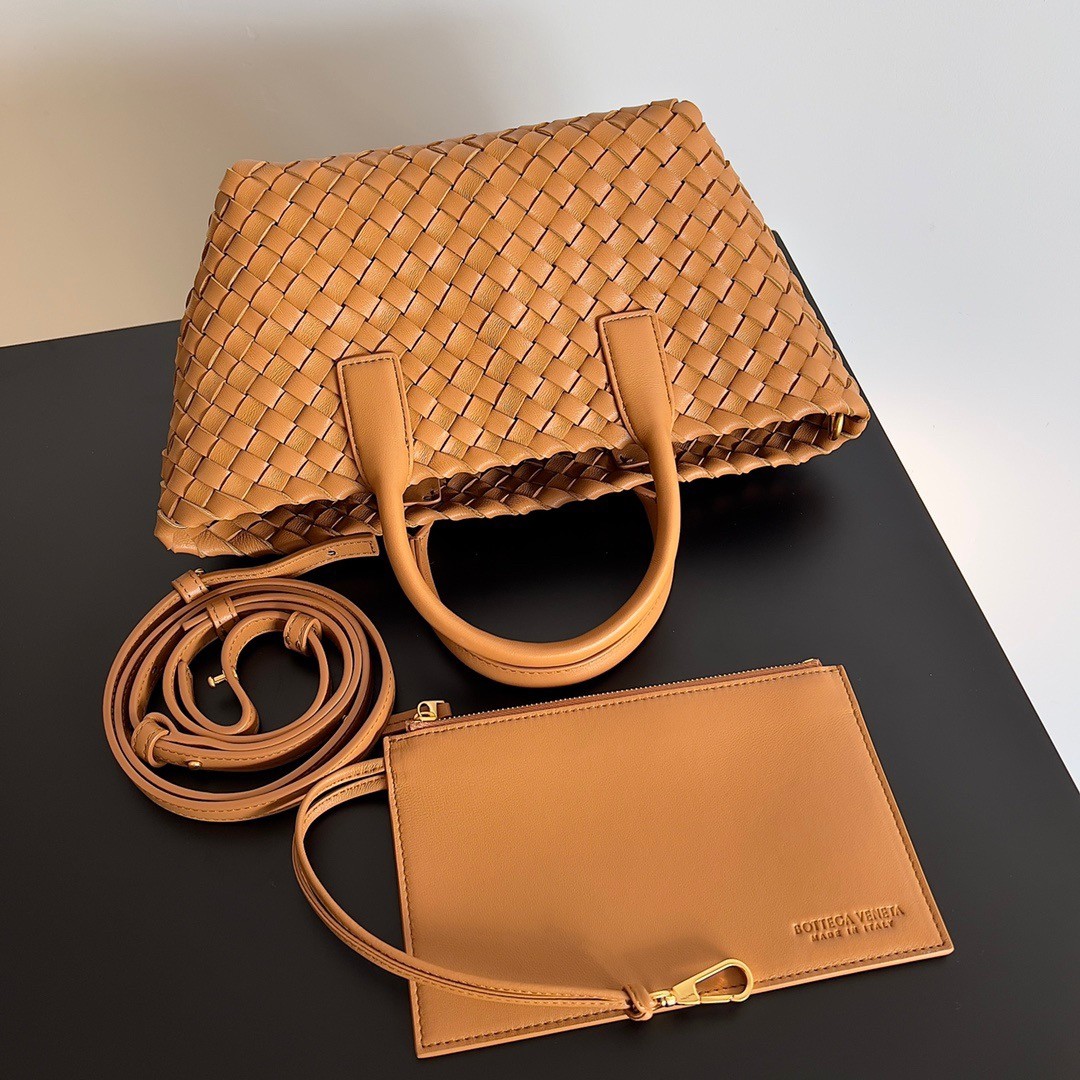 bo*te*ga Ve*ne*ta mini cabat bag in caramel intrecciato lambskin