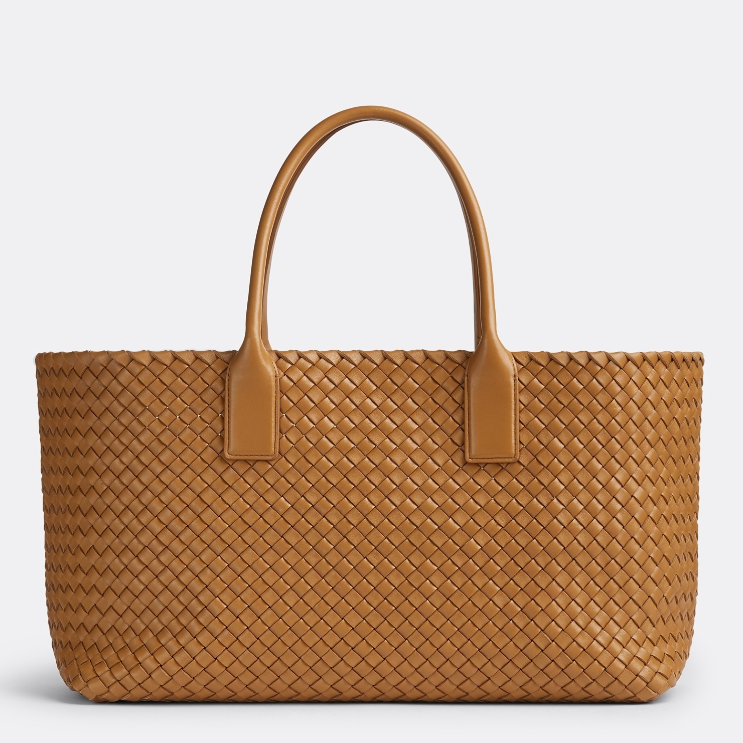 bo*te*ga Ve*ne*ta medium cabat bag in caramel intrecciato lambskin