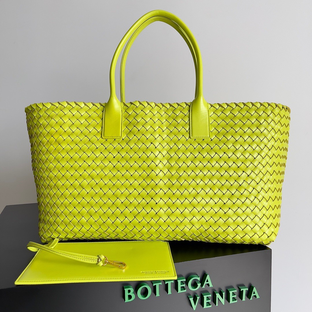 bo*te*ga Ve*ne*ta large cabat bag in acid kiwi intrecciato lambskin