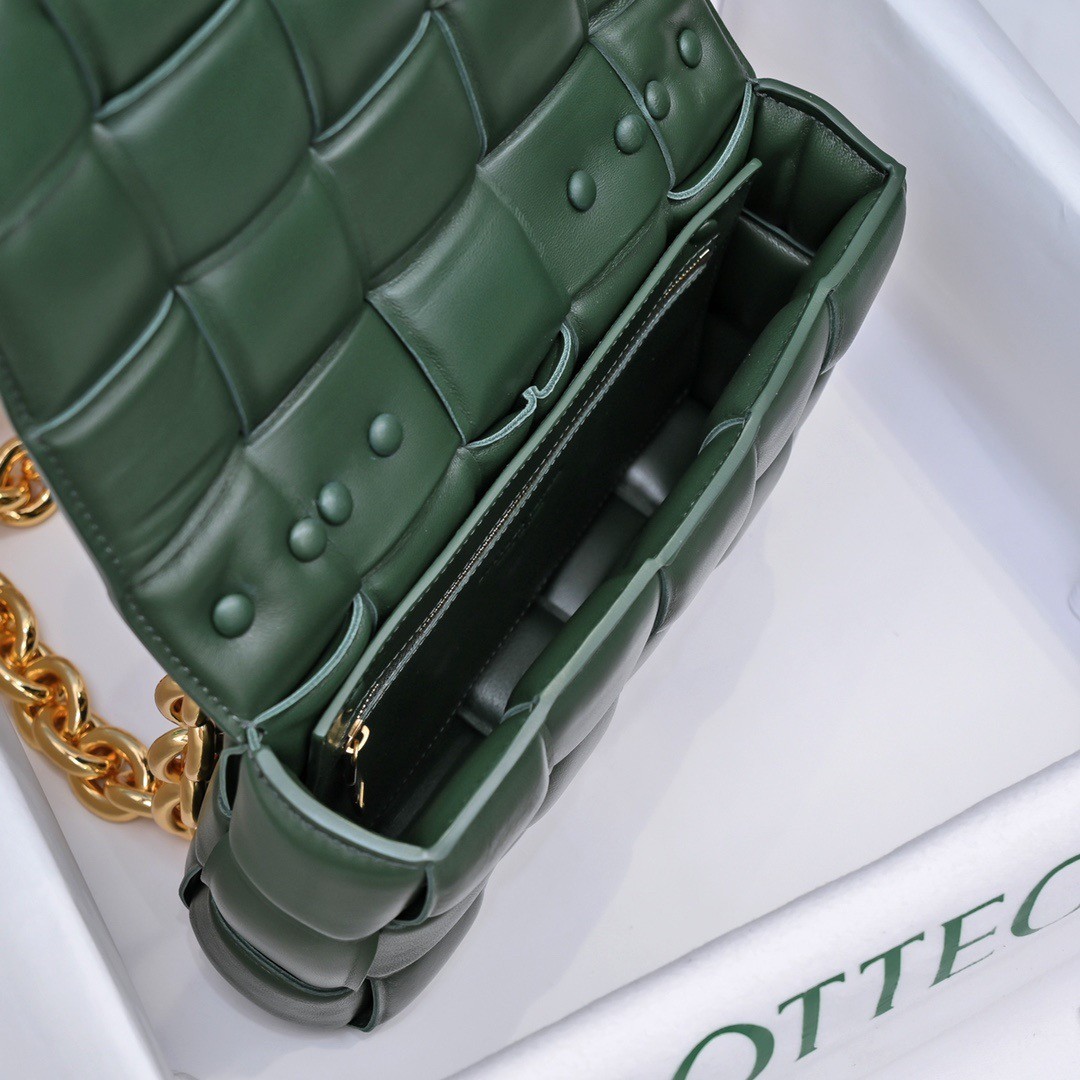 bo*te*ga Ve*ne*ta chain cassette bag in raintree lambskin