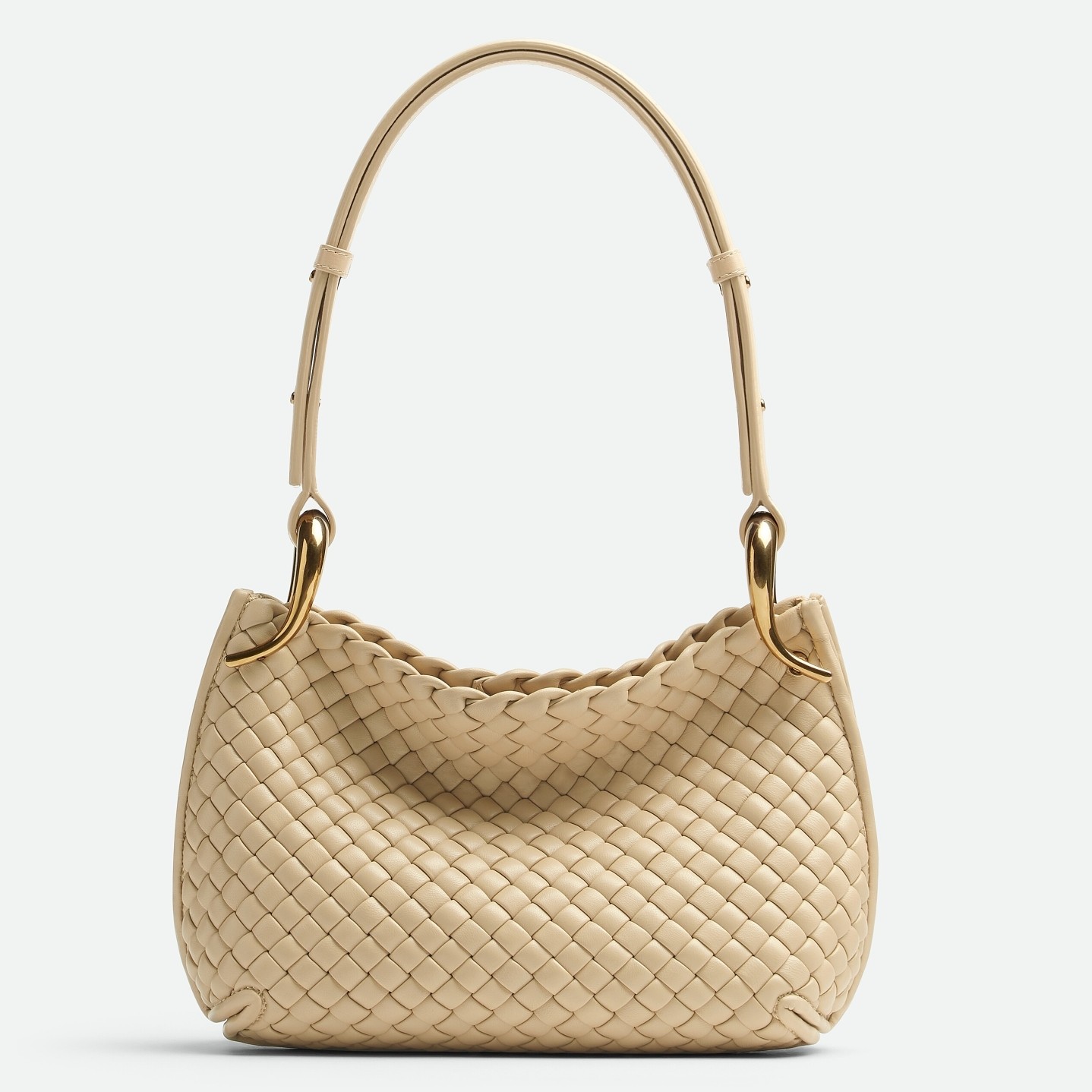 bo*te*ga Ve*ne*ta clicker small bag in porridge intrecciato lambskin