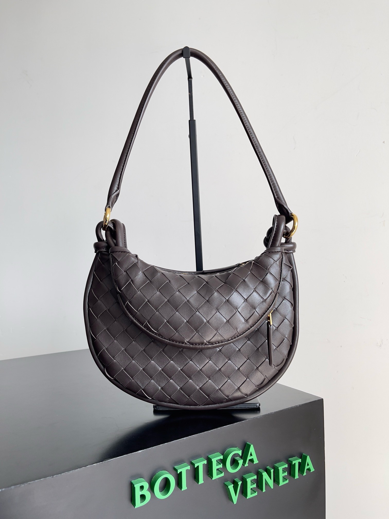 bo*te*ga Ve*ne*ta gemelli small bag in fondant intrecciato lambskin