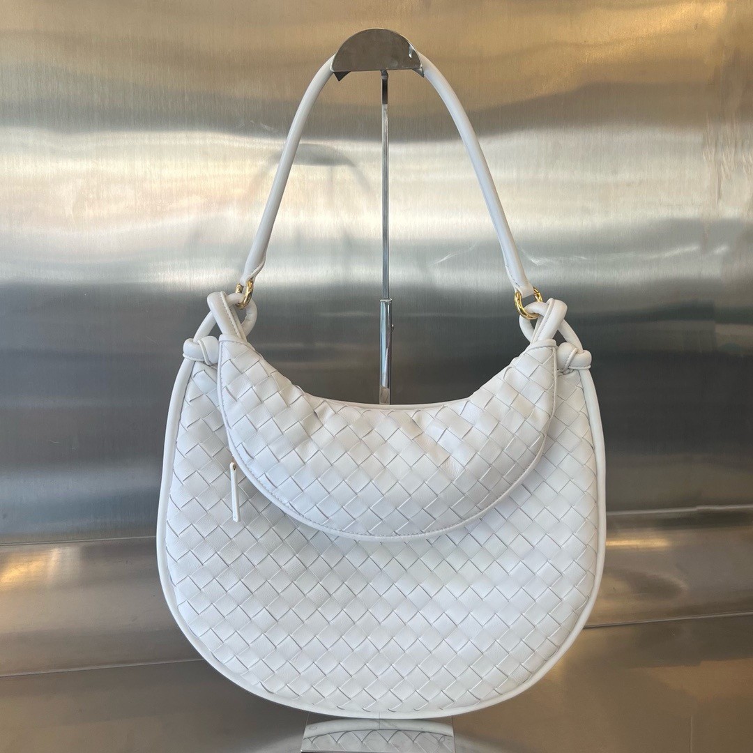 bo*te*ga Ve*ne*ta gemelli large bag in white intrecciato lambskin
