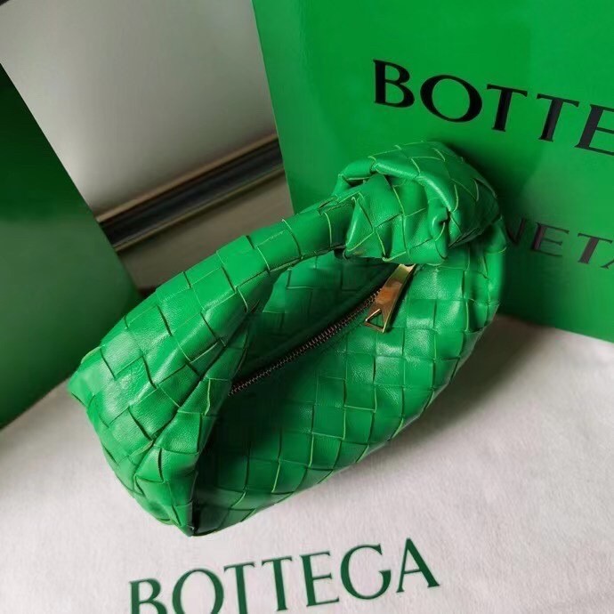 bo*te*ga Ve*ne*ta mini bv jodie bag in green woven leather