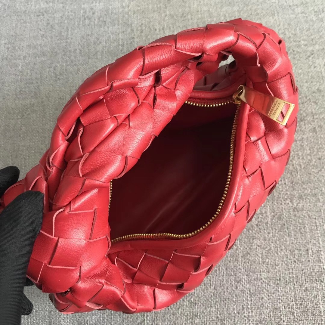 bo*te*ga Ve*ne*ta mini bv jodie bag in red woven leather