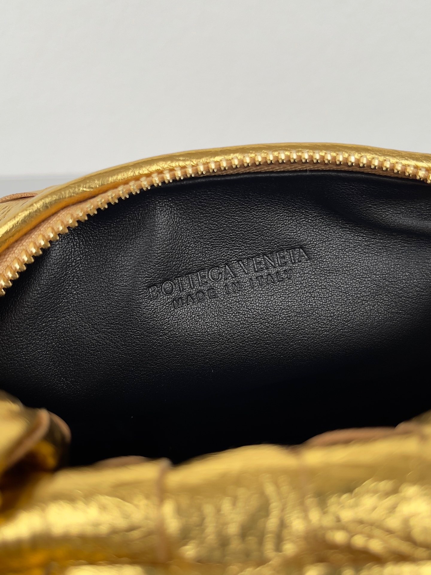 bo*te*ga Ve*ne*ta bv jodie mini bag in gold metallic intrecciato leather