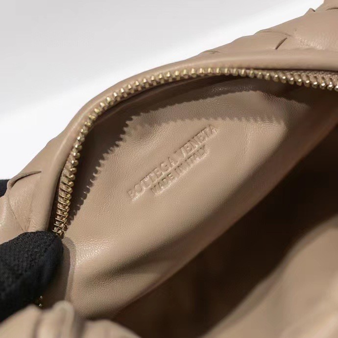 bo*te*ga Ve*ne*ta bv jodie mini bag in porridge intrecciato lambskin