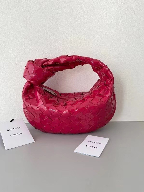 bo*te*ga Ve*ne*ta bv jodie mini bag in red intrecciato patent leather