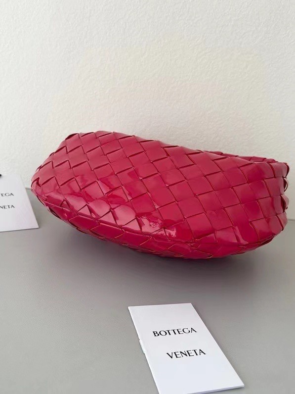 bo*te*ga Ve*ne*ta bv jodie mini bag in red intrecciato patent leather