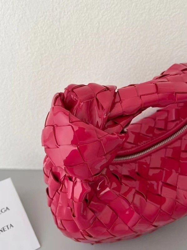 bo*te*ga Ve*ne*ta bv jodie mini bag in red intrecciato patent leather