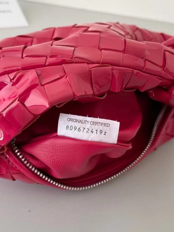 bo*te*ga Ve*ne*ta bv jodie mini bag in red intrecciato patent leather