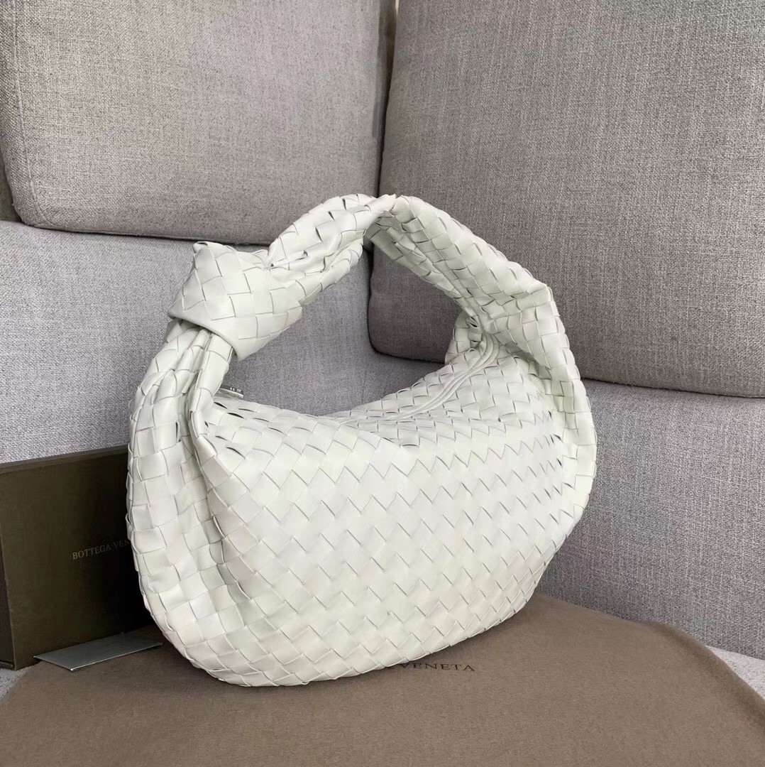bo*te*ga Ve*ne*ta large bv jodie bag in white woven leather