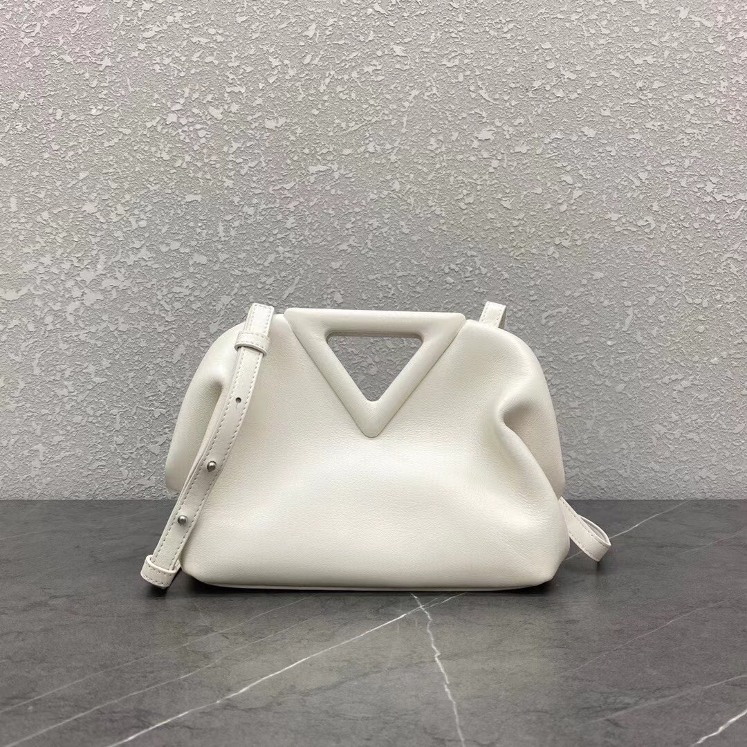 bo*te*ga Ve*ne*ta small point top handle bag in white leather