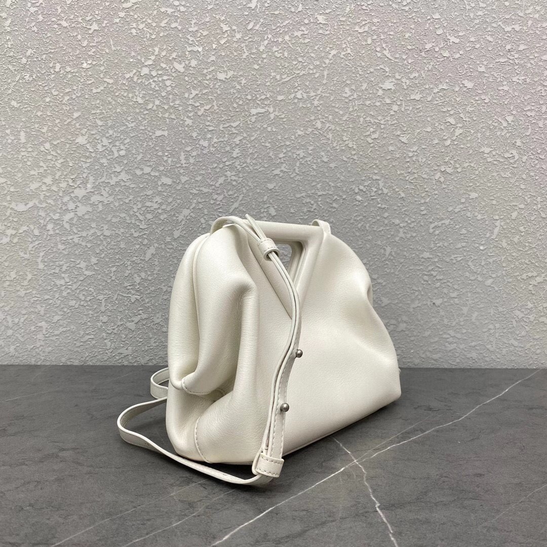 bo*te*ga Ve*ne*ta small point top handle bag in white leather