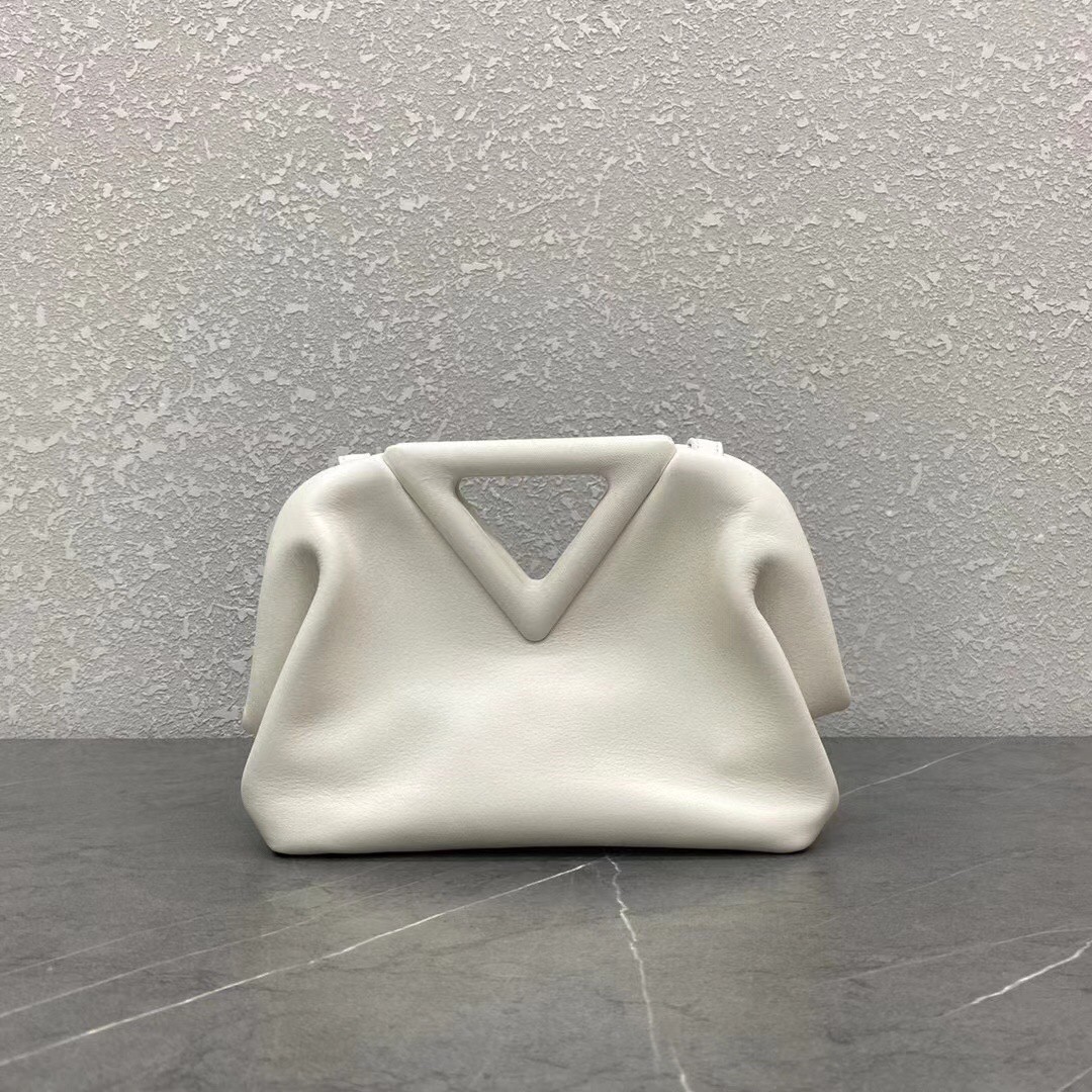 bo*te*ga Ve*ne*ta small point top handle bag in white leather