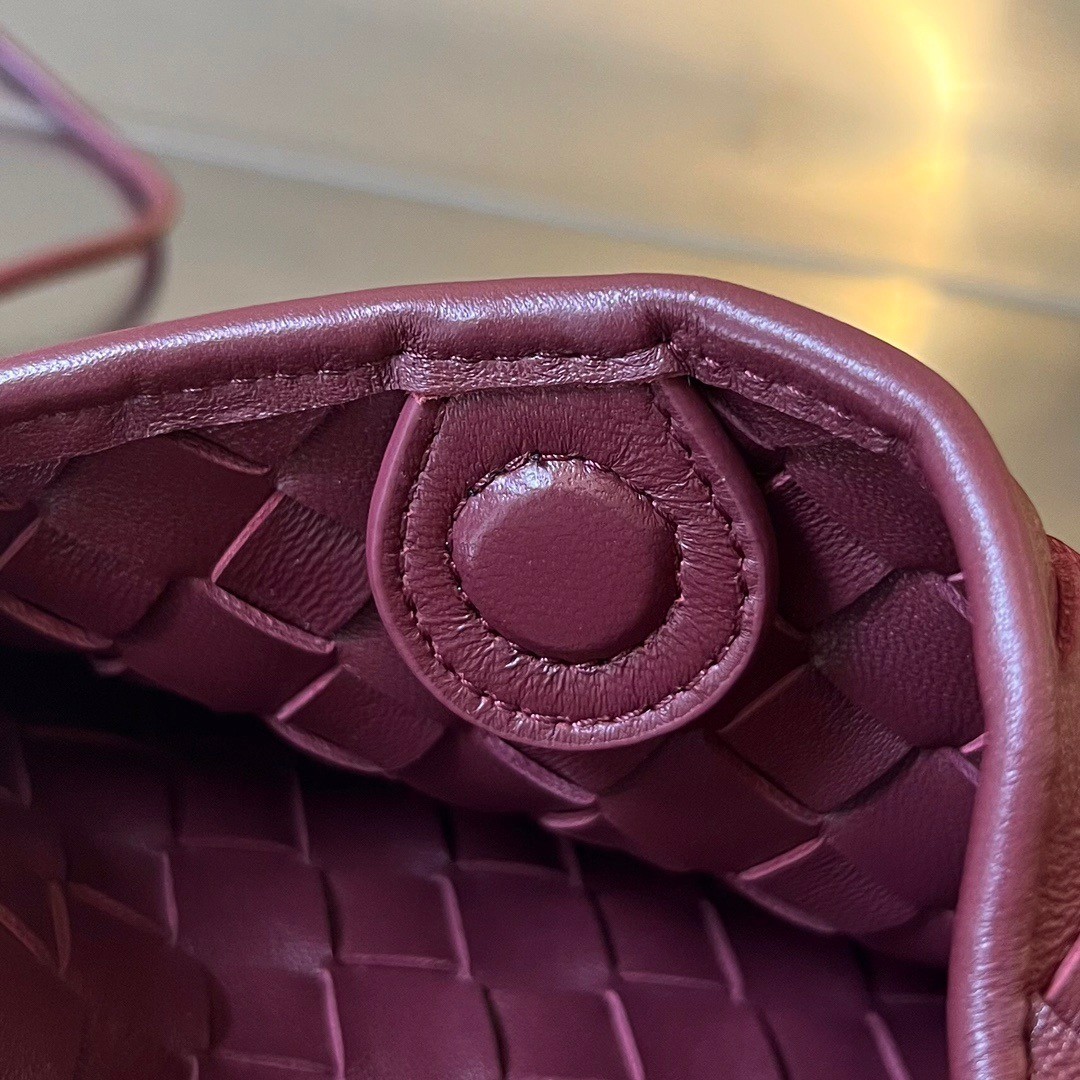 bo*te*ga Ve*ne*ta sardine mini bag in barolo intrecciato lambskin