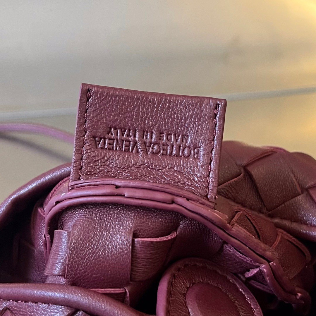 bo*te*ga Ve*ne*ta sardine mini bag in barolo intrecciato lambskin