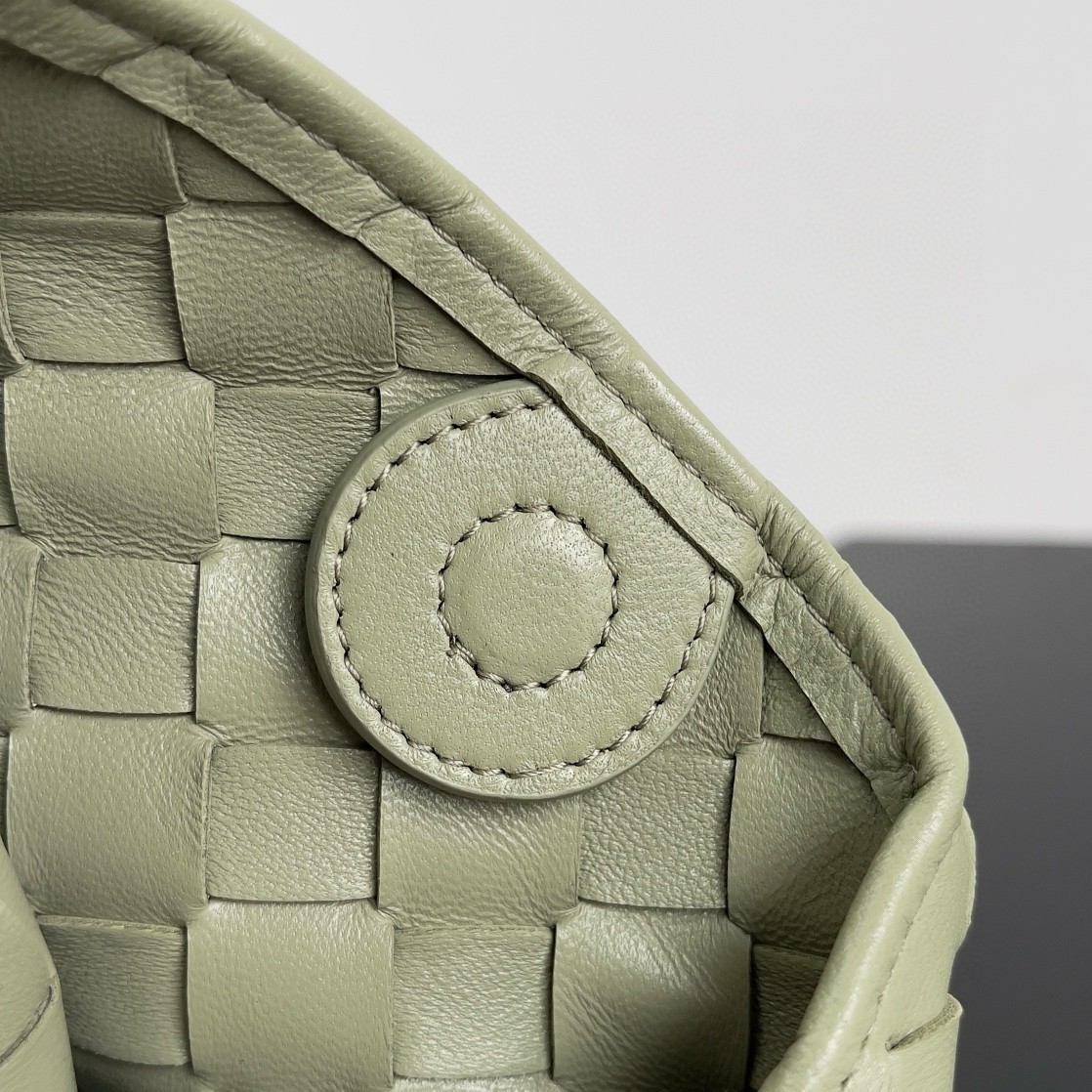 bo*te*ga Ve*ne*ta sardine mini bag in travertine intrecciato lambskin
