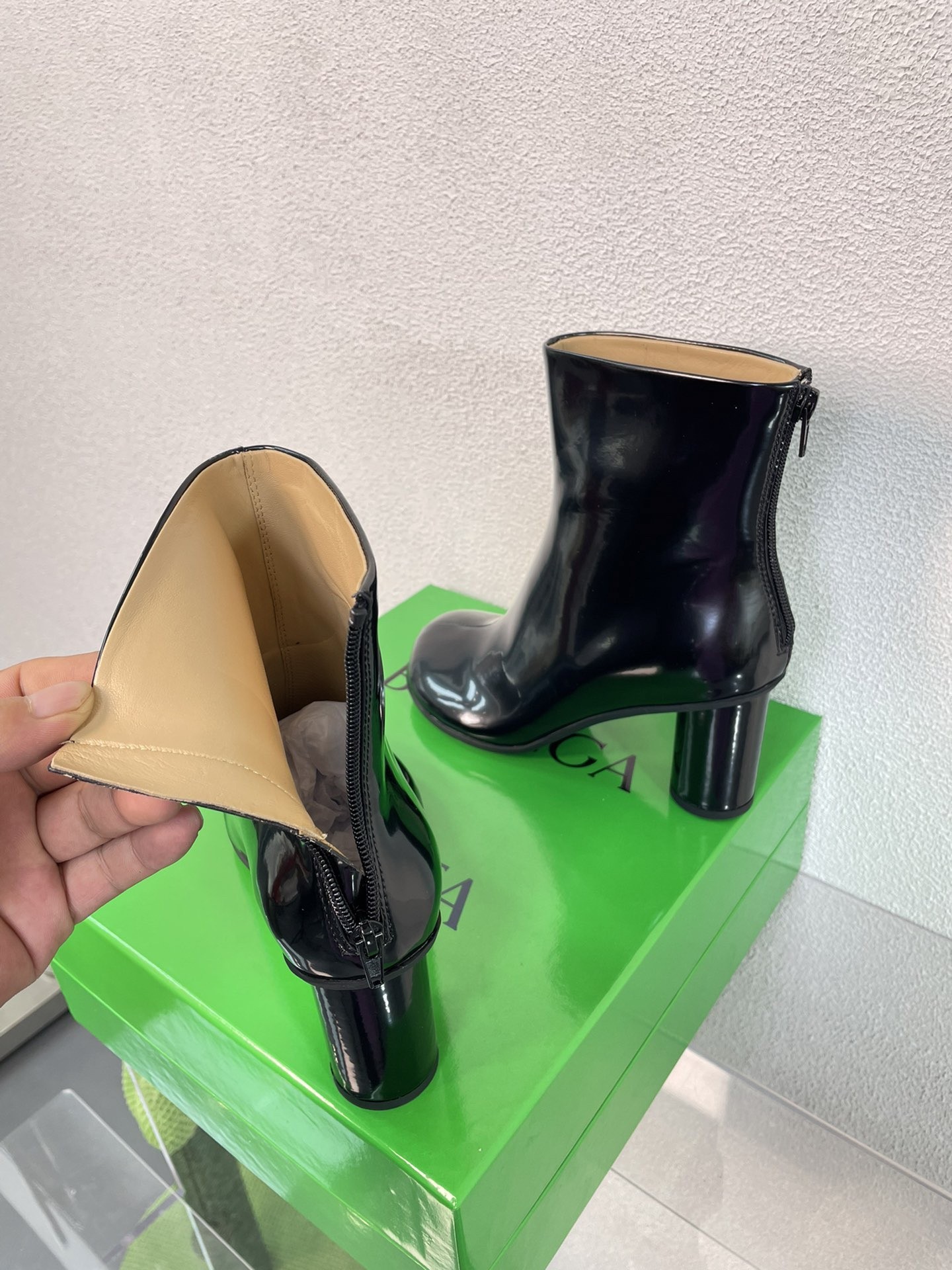 bo*te*ga Ve*ne*ta atomic ankle boots in black lambskin