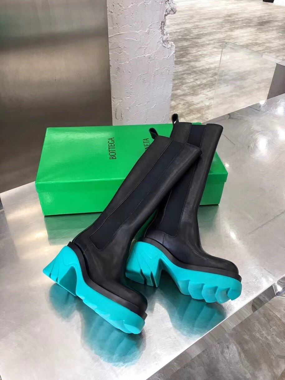 bo*te*ga Ve*ne*ta flash knee-high boots with neptune outsole