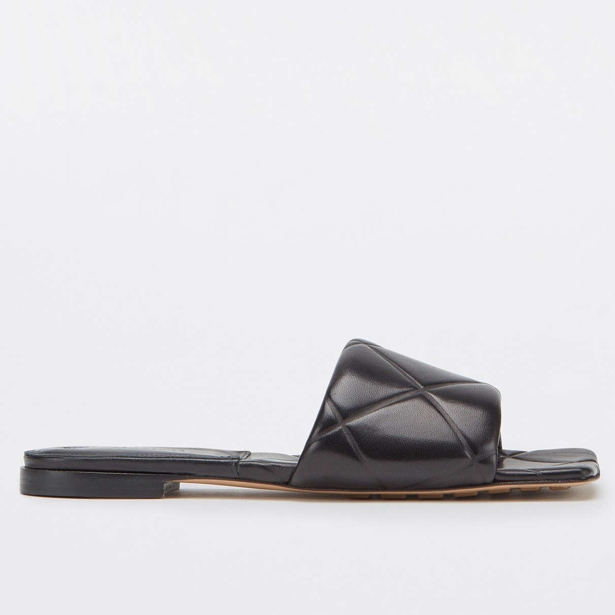 bo*te*ga Ve*ne*ta rubber lido slides in black lambskin