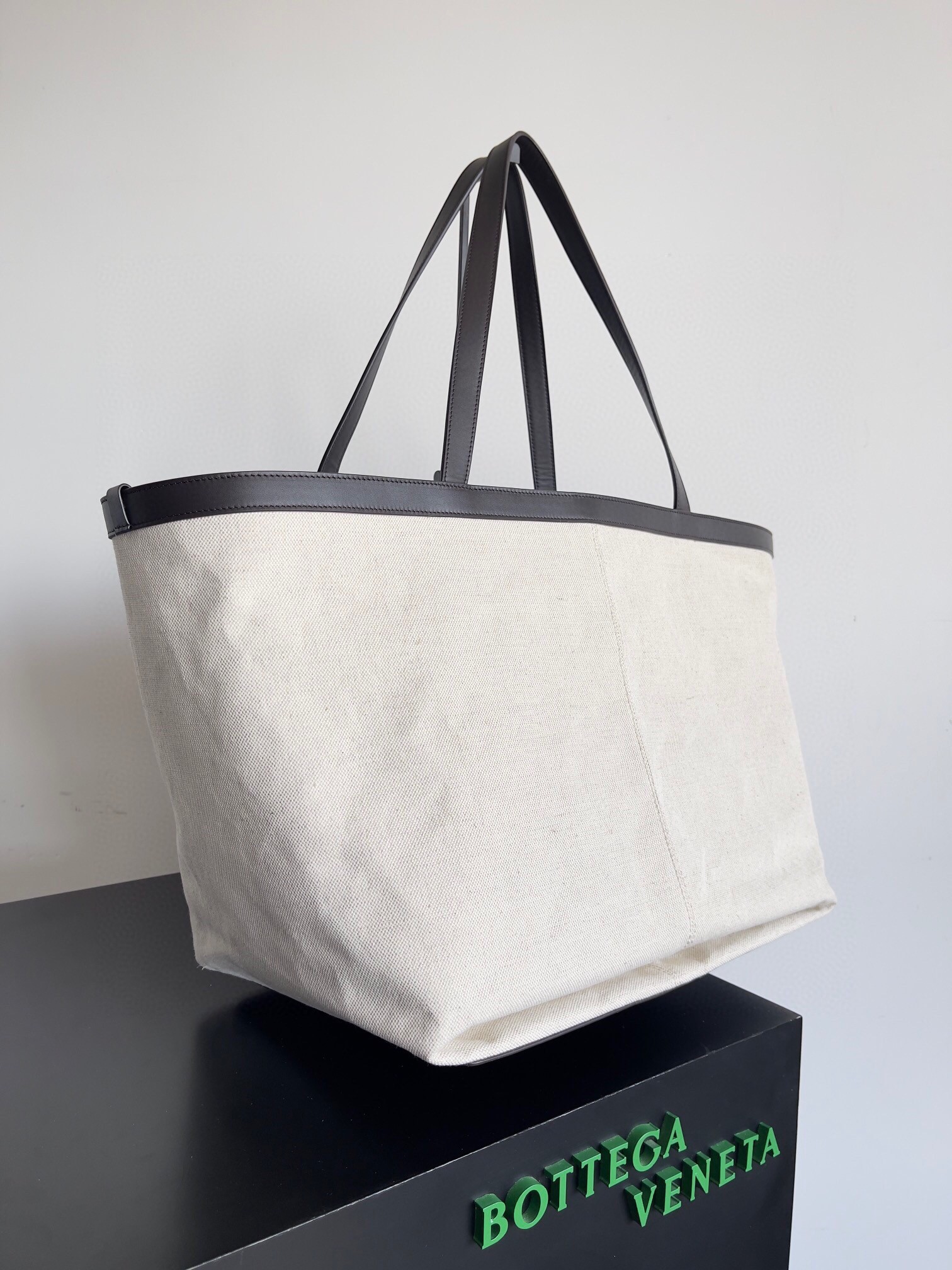 bo*te*ga Ve*ne*ta large flip flap bag in canvas with fondant leather