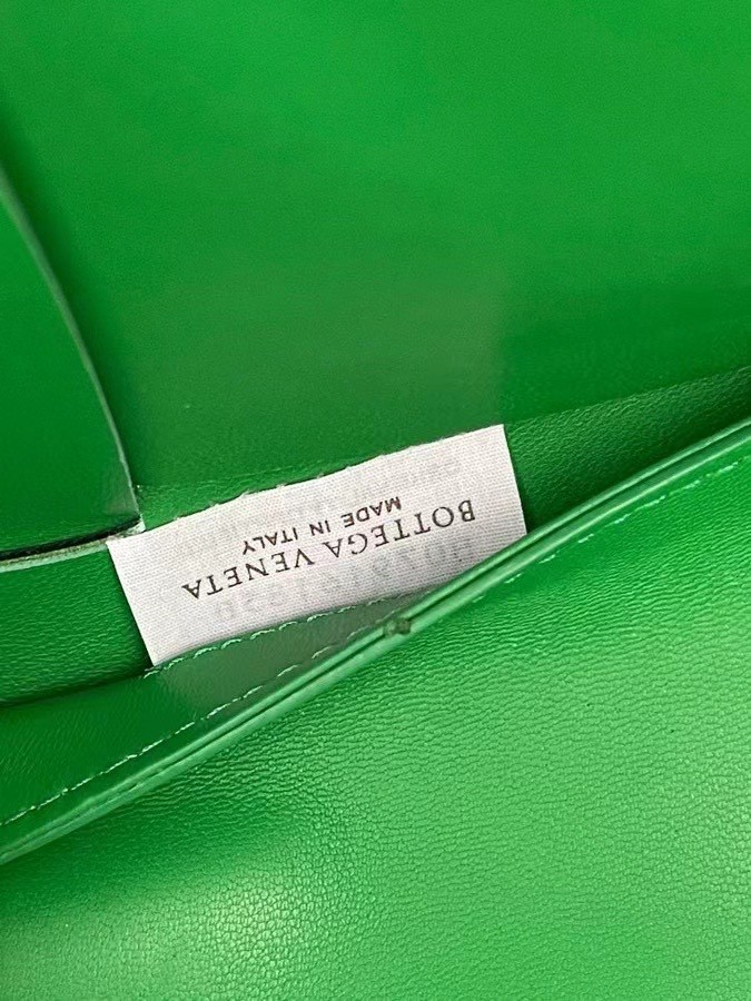 bo*te*ga Ve*ne*ta arco small tote in raintree intrecciato lambskin