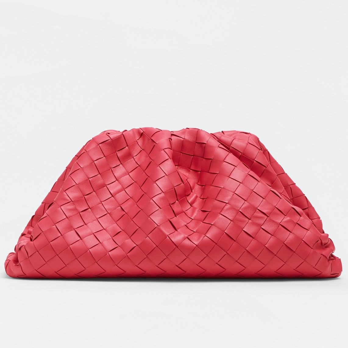 bo*te*ga Ve*ne*ta large pouch clutch in red intrecciato lambskin