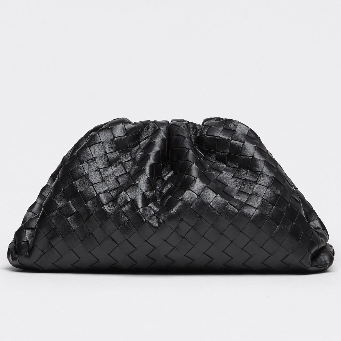 bo*te*ga Ve*ne*ta the pouch clutch in black intrecciato leather