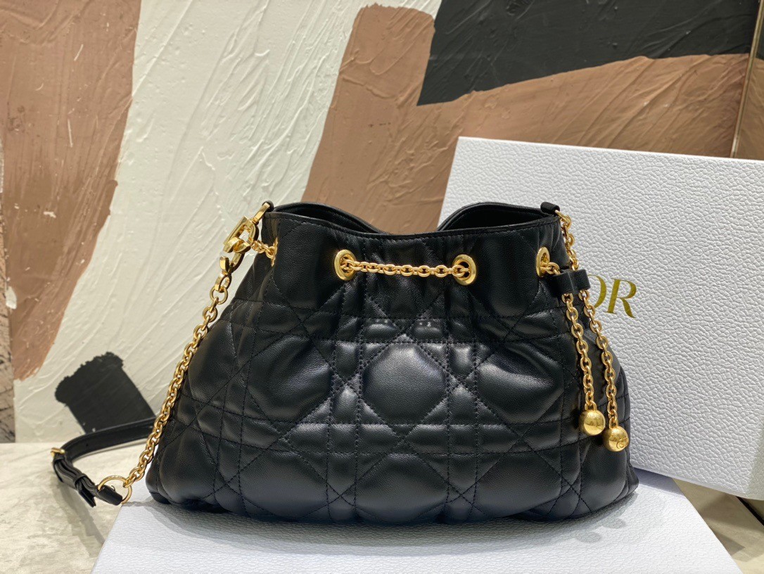 D*or ammi medium bag in black macrocannage lambskin