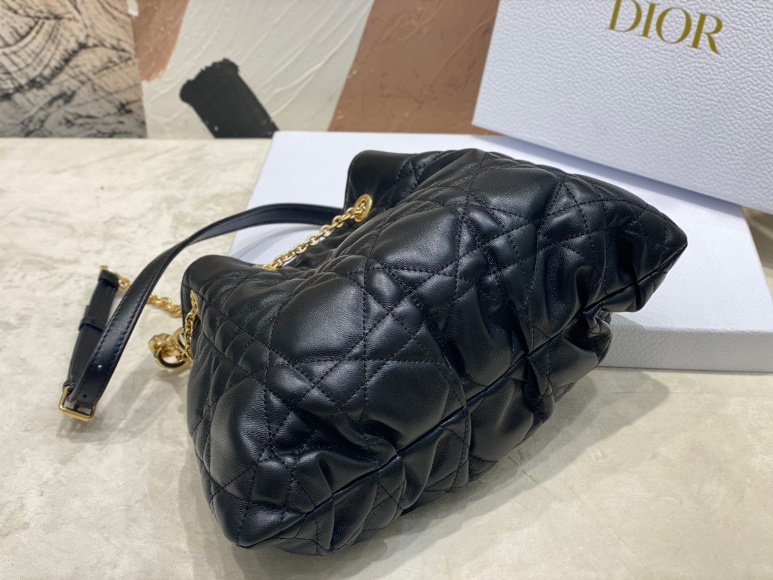 D*or ammi medium bag in black macrocannage lambskin