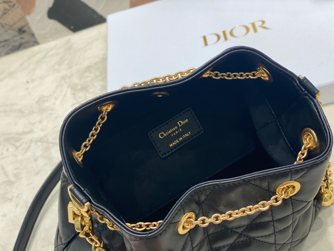 D*or ammi medium bag in black macrocannage lambskin