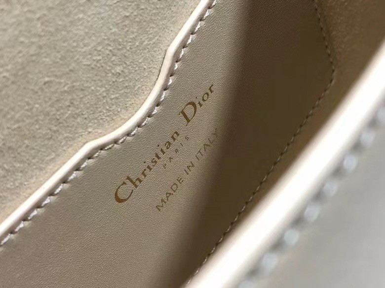 D*or medium bobby bag in beige calfskin