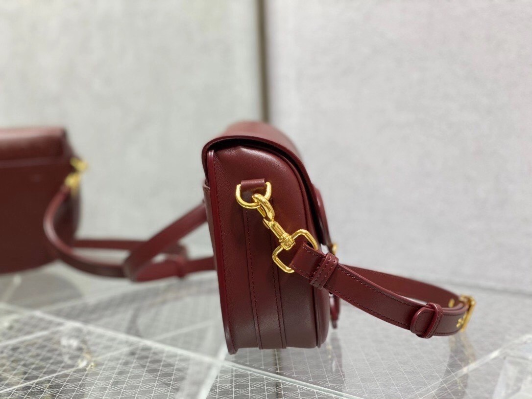 D*or medium bobby bag in bordeaux calfskin
