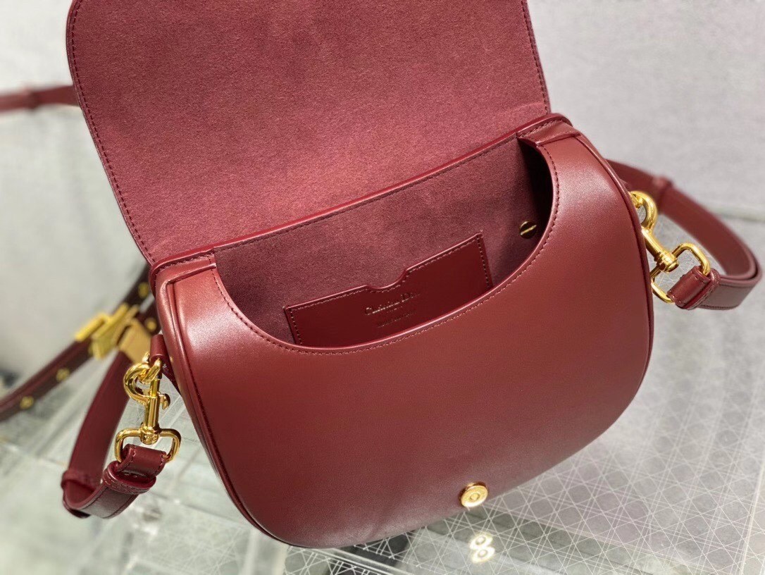 D*or medium bobby bag in bordeaux calfskin