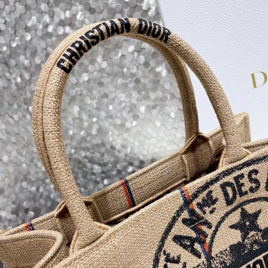 D*or small book tote bag in beige jute canvas with D*or union motif