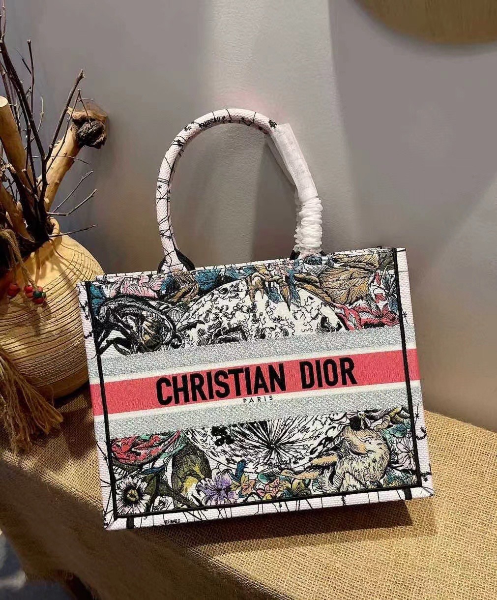D*or small book tote in multicolor D*or constellation embroidery