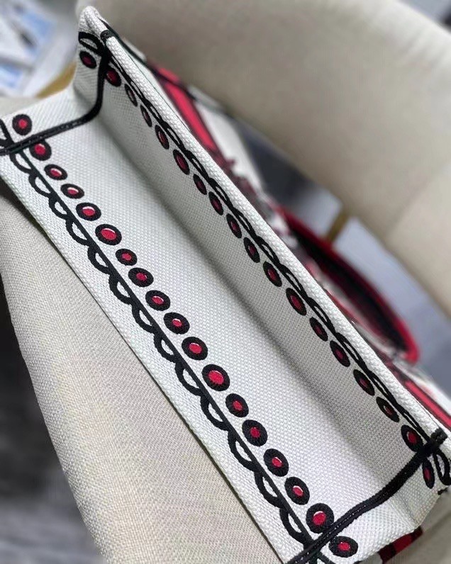 D*or medium book tote in latte multicolor cupidon embroidery