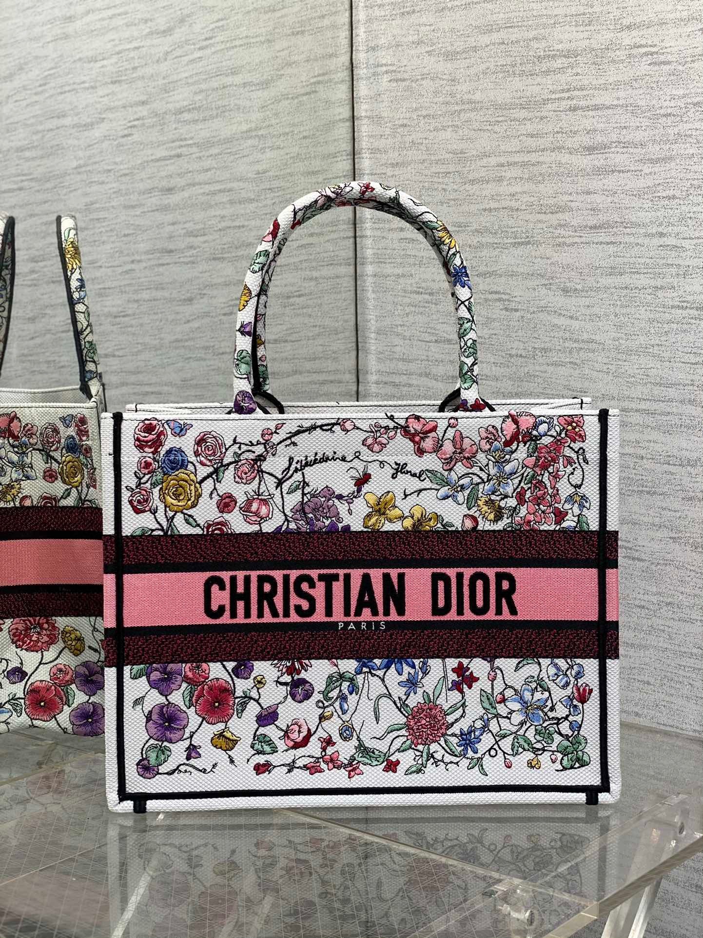 D*or medium book tote bag in white multicolor florilegio embroidery