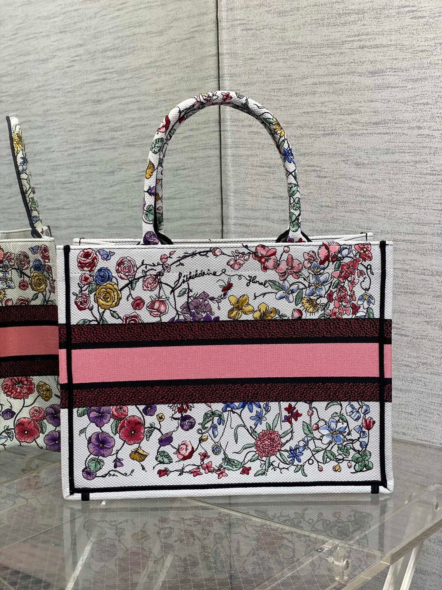 D*or medium book tote bag in white multicolor florilegio embroidery
