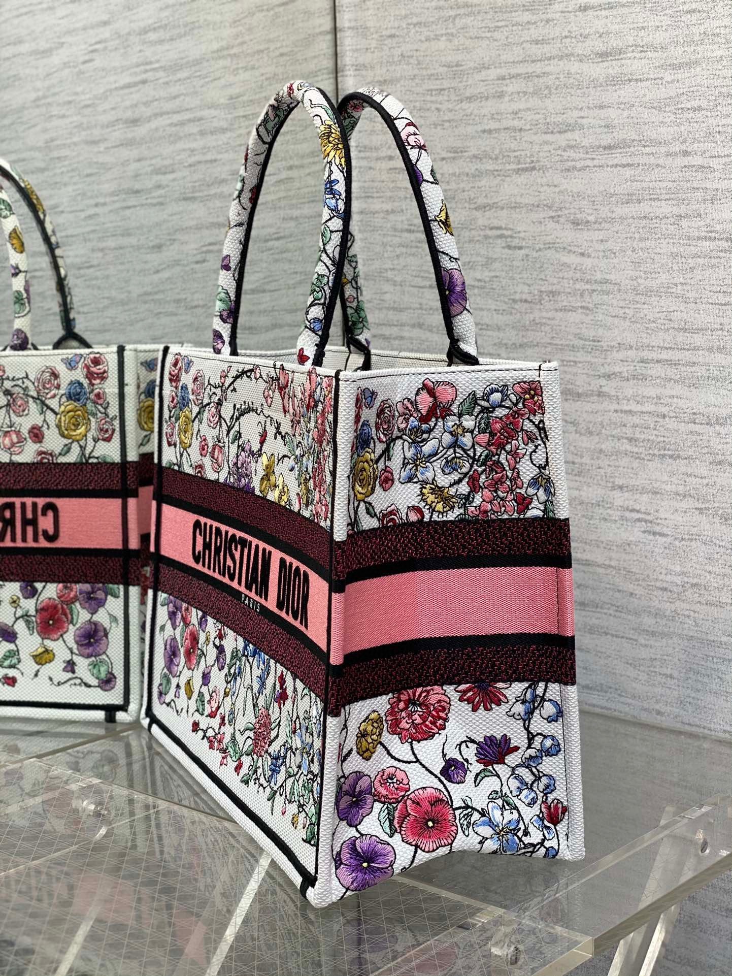 D*or medium book tote bag in white multicolor florilegio embroidery