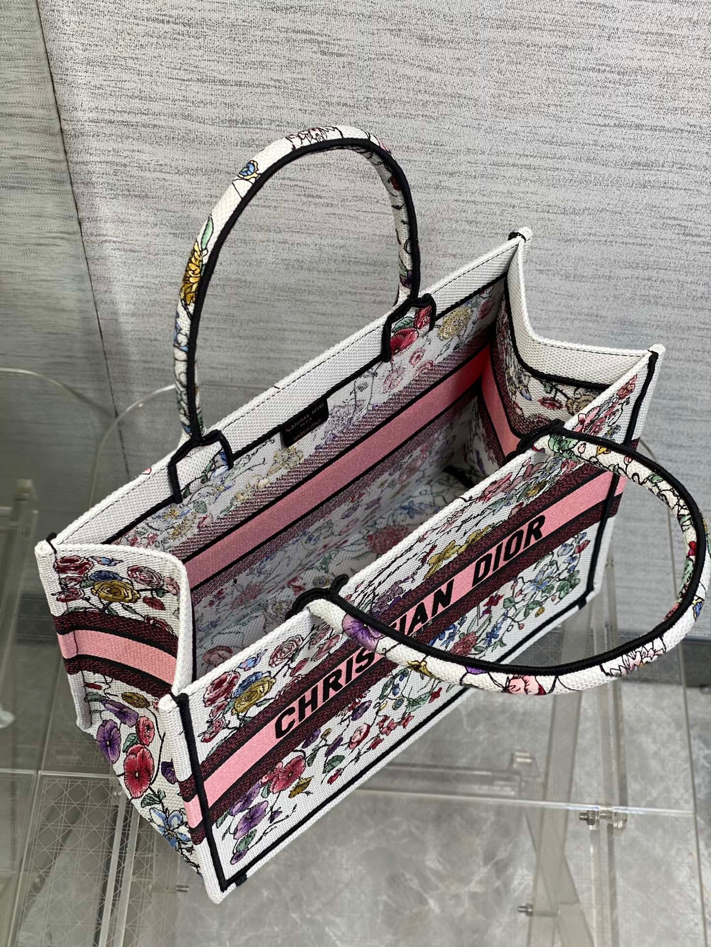 D*or medium book tote bag in white multicolor florilegio embroidery