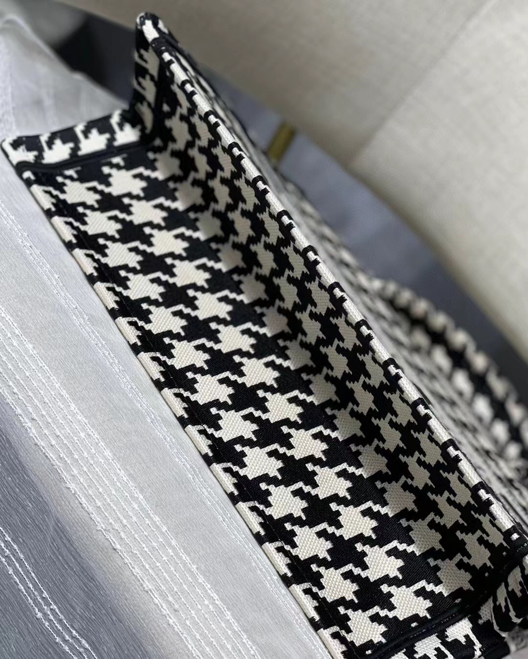 D*or small book tote in black houndstooth embroidery