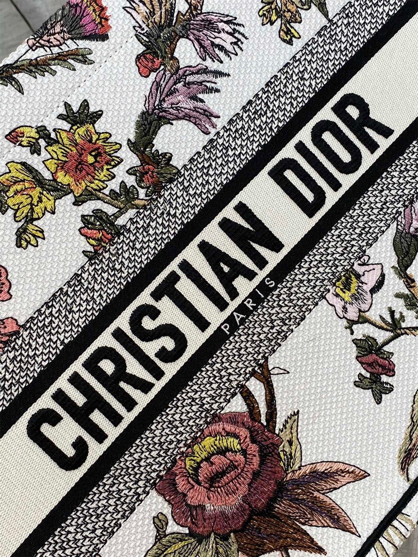 D*or medium book tote bag in white multicolor jardin botanique embroidery